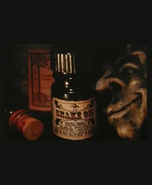 Black Phoenix Alchemy Lab Snake Oil parfüm şişesi