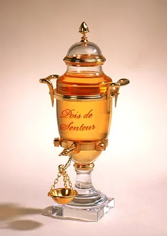 Caron Pois de Senteur perfume bottle
