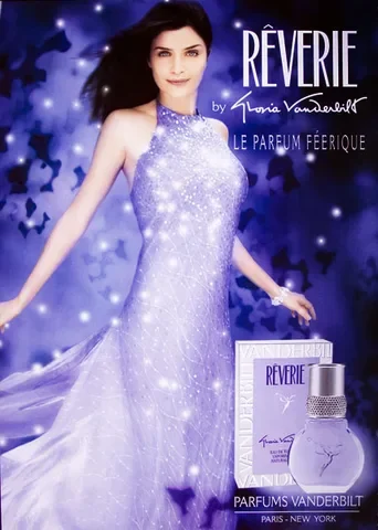 Gloria Vanderbilt Reverie parfüm şişesi