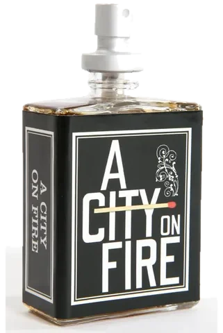Imaginary Authors A City On Fire parfüm şişesi