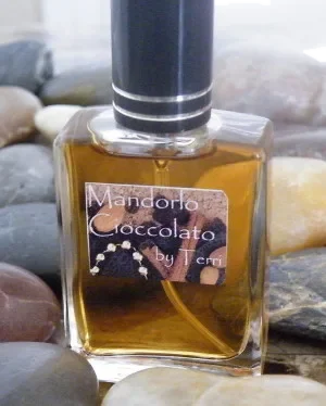 Kyse Perfumes Mandorlo Cioccolato parfüm şişesi